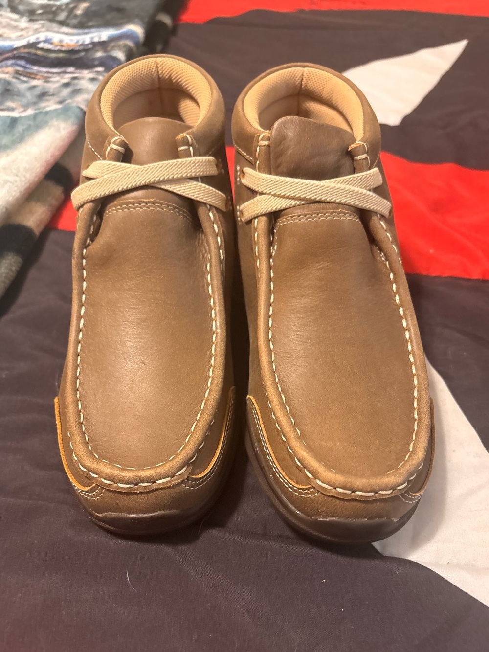 Ariat Boys size 3 Tan Brown Leather Chukka Moc Boots